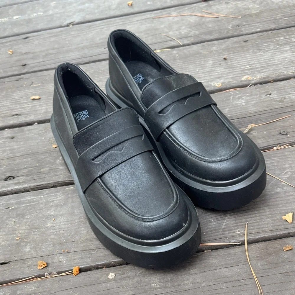 Wild Fable platform black loafers size 9.5